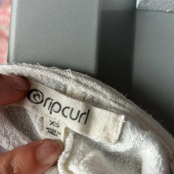 Rip Curl white Romper - Picture 10 of 10